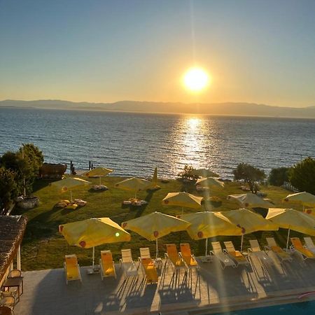 Life Point Hotel Cesme Exterior photo